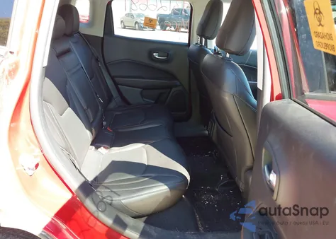 2018 Jeep Compass Limited 4X4 from USA, damaged, VIN 3C4NJDCB9JT281131